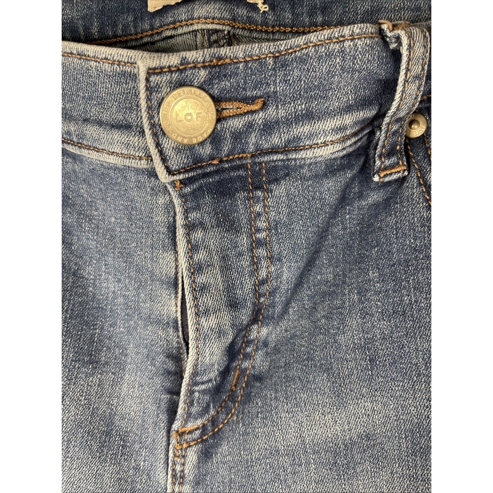 Ann Taylor Loft Jean Shorts Womens Size 12 Modern Cut Medium Wash Cuffed Stretch - Picture 4 of 14